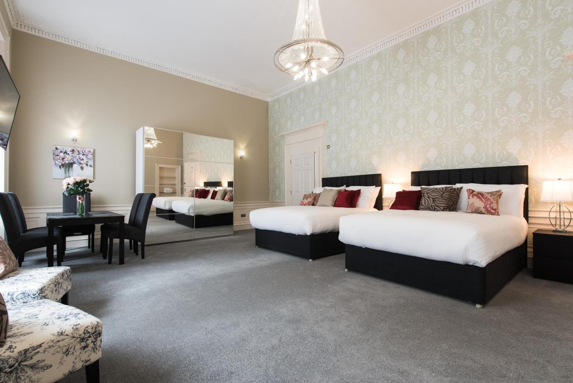 Royal Princes Suites — Photos 3